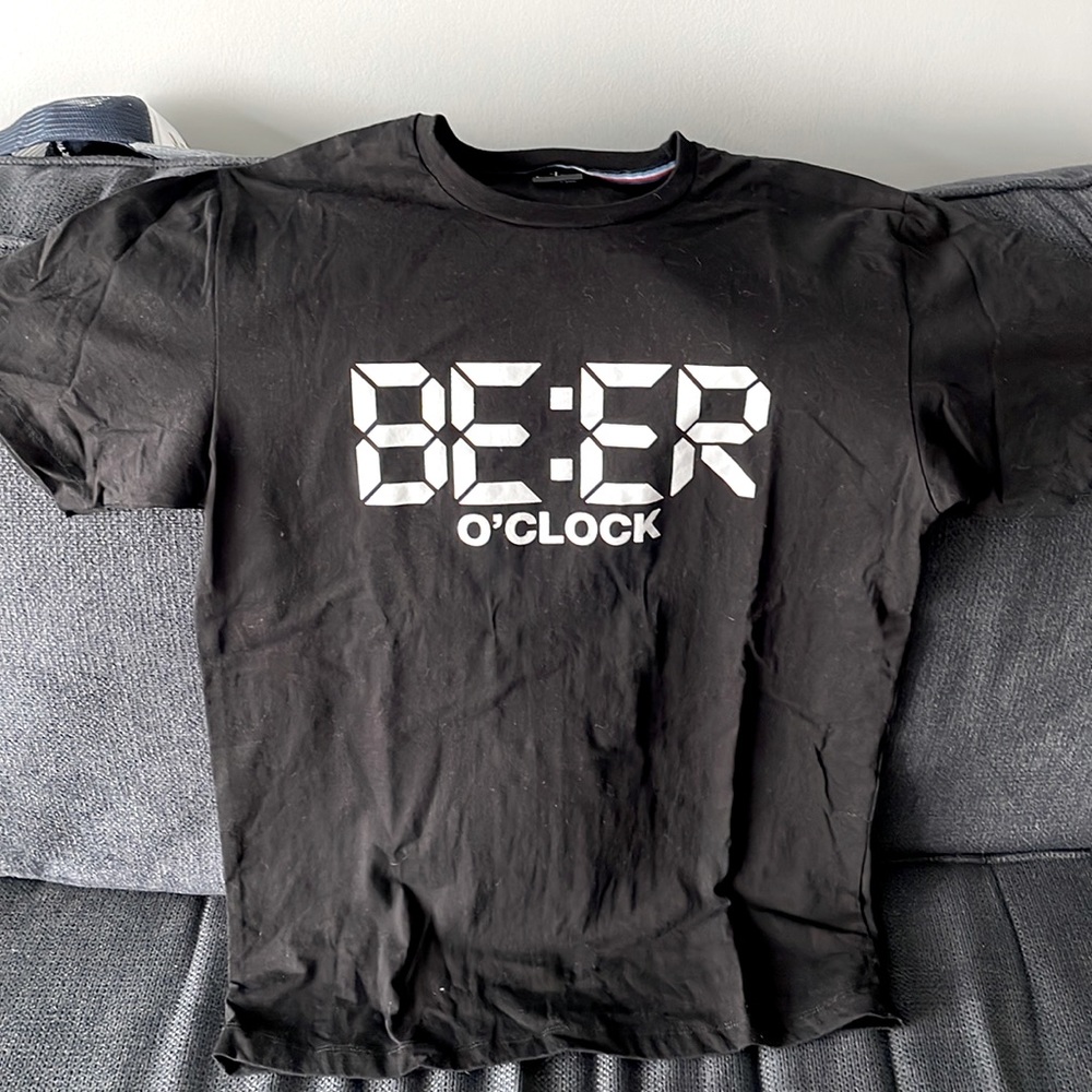 🍁2/$20🍁Brand New men’s black t shirt in Large